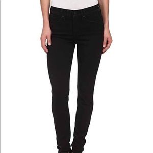 Levi 311 shaping skinny. Worn once!